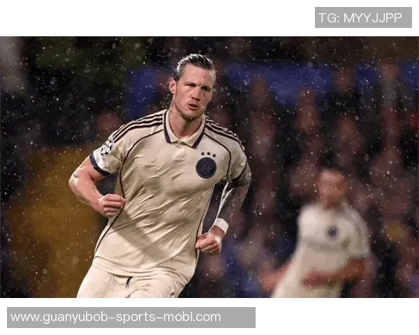 欧冠惨败引发危机海廷加或将下课滕哈赫成贾府新帅热门人选